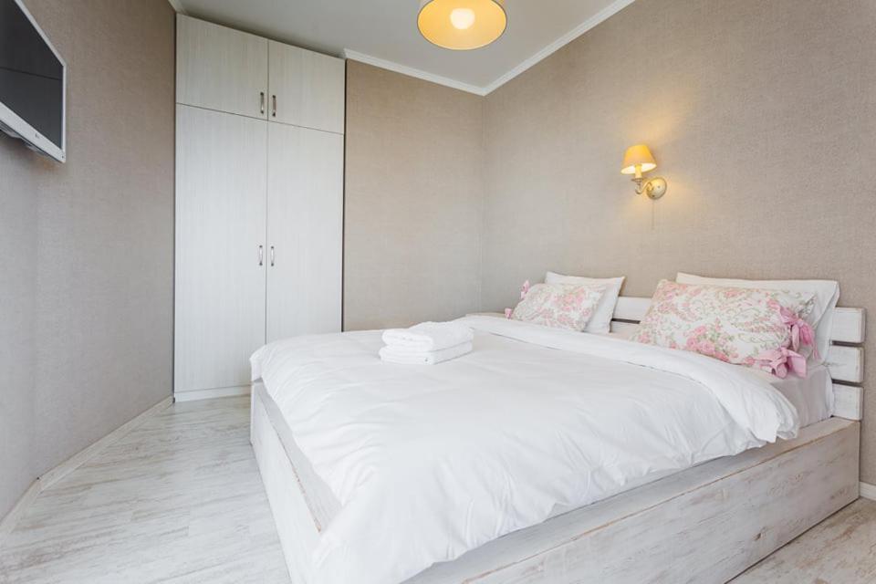 Панорамный Вид 15 Этаж. Набережная Днепра Kyiv Exterior foto